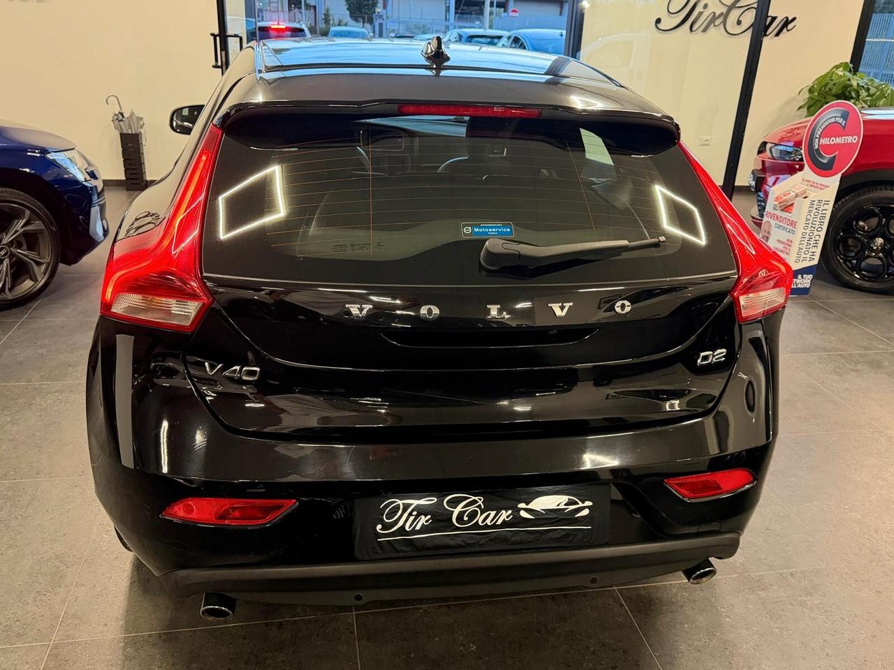 VOLVO V40 2.0 D2 GEARTRONIC 120CV PELLE NAVI CAM ANNO 2019