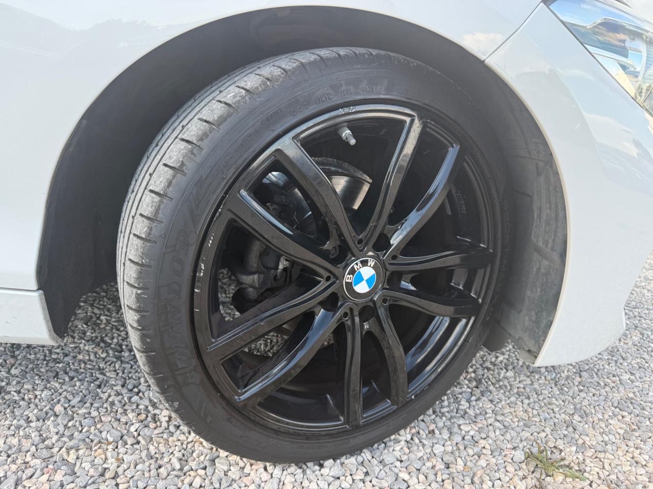 Bmw 116 116d 5p. Urban