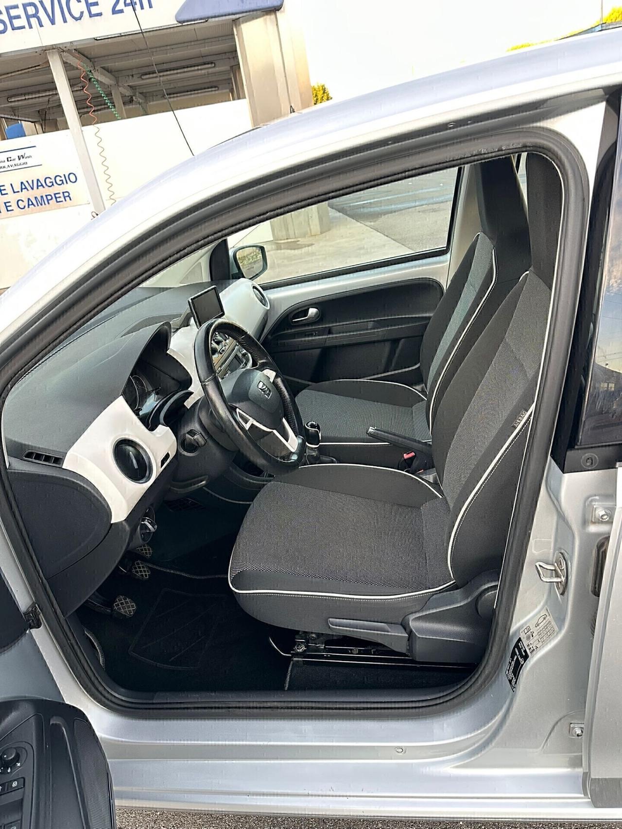 Seat Mii 1.0 68 CV 5 porte Chic Ecofuel