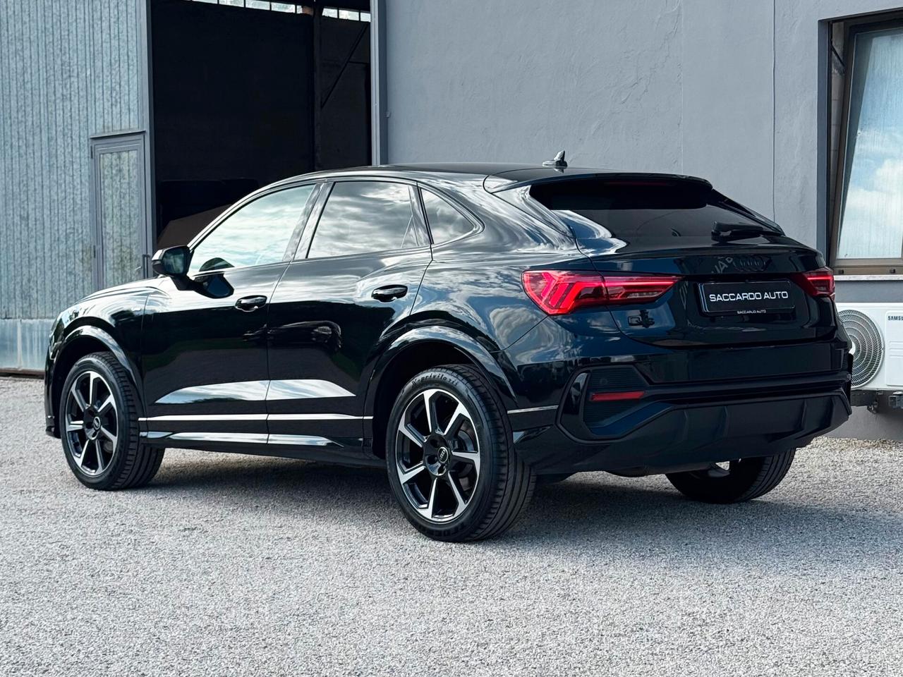 Audi Q3 Sportback 35 TDI 150cv S line edition | PREZZO REALE