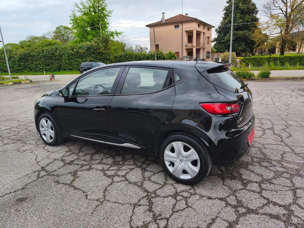 Renault Clio 1.5 Dci 55Kw Accetto Permute
