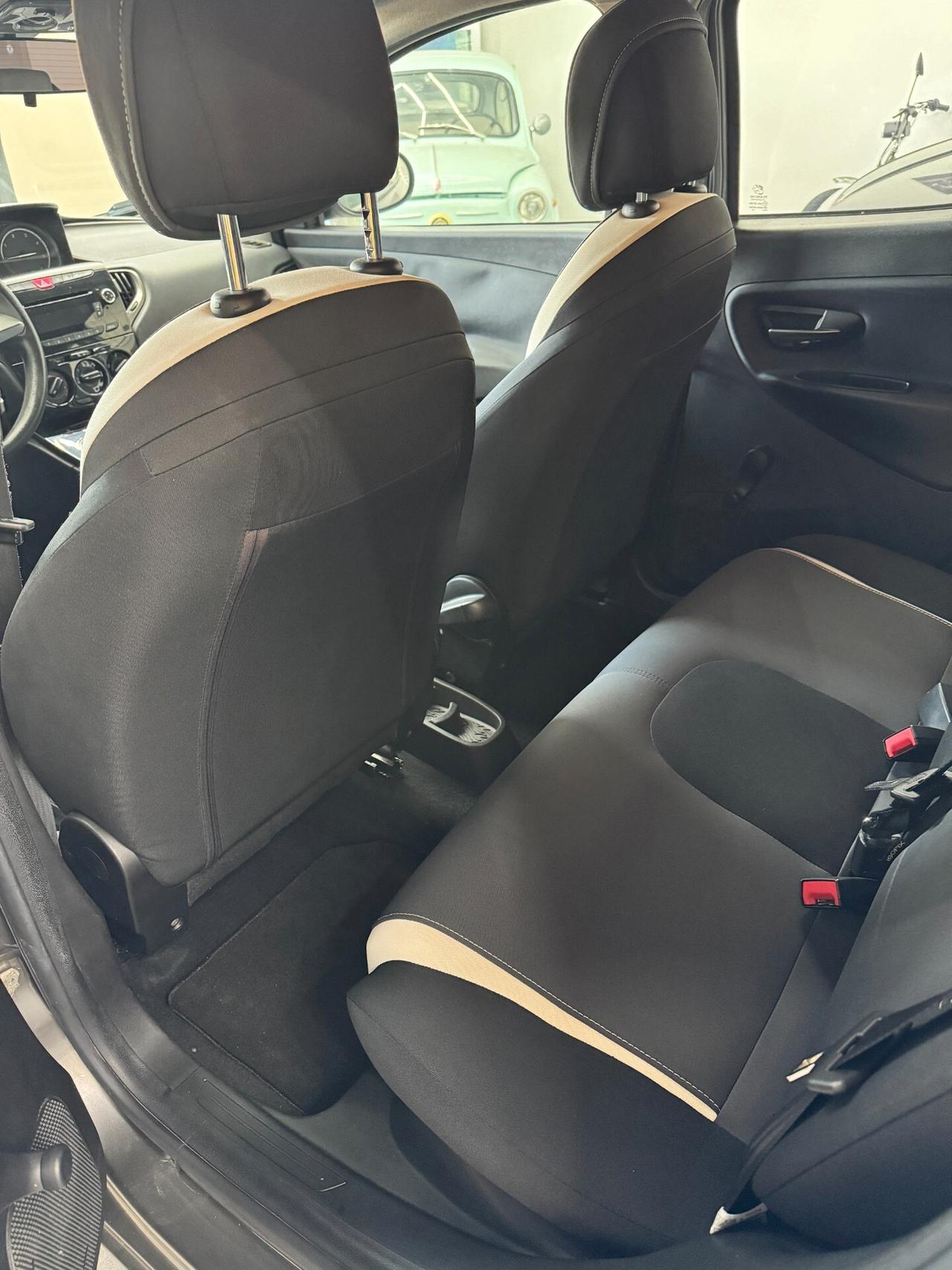 Lancia Ypsilon 1.3 MJT 16V 95 CV 5 porte S&S Gold