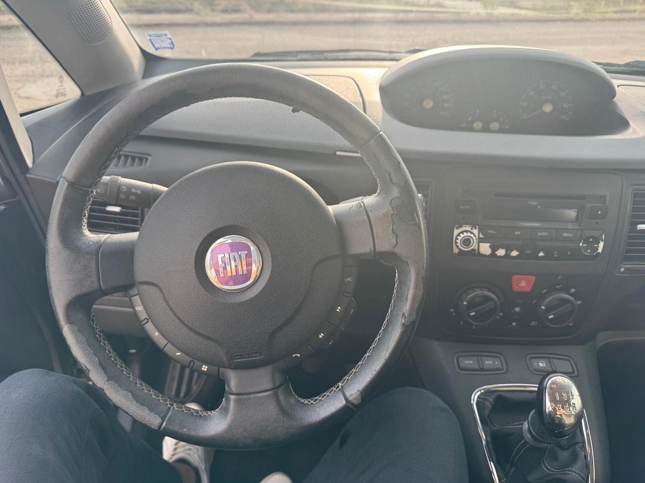 Fiat Idea 1.4 BlackEnergy GPL