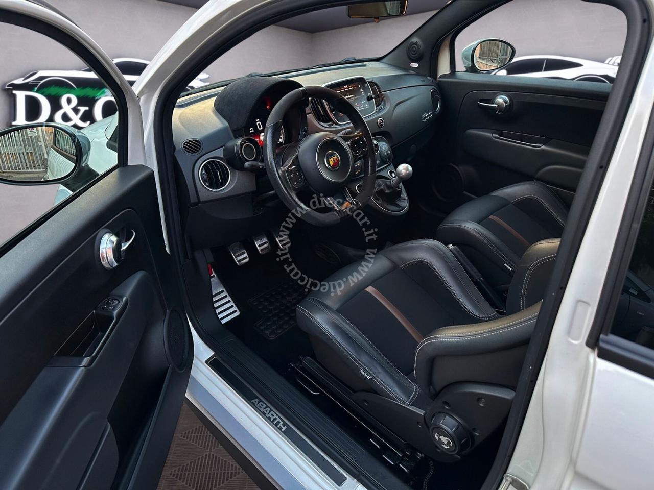 Abarth 695 1.4 Turbo T-Jet 180 CV 70° XENO NAVI SABELT UNIPRO