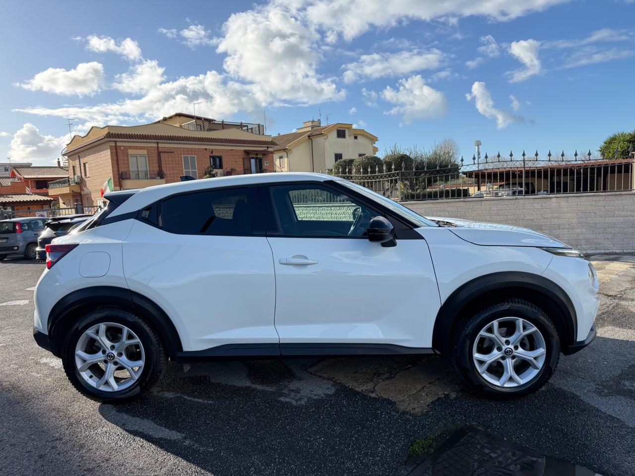 Nissan Juke 1.0 DIG-T 117cv N-Connecta