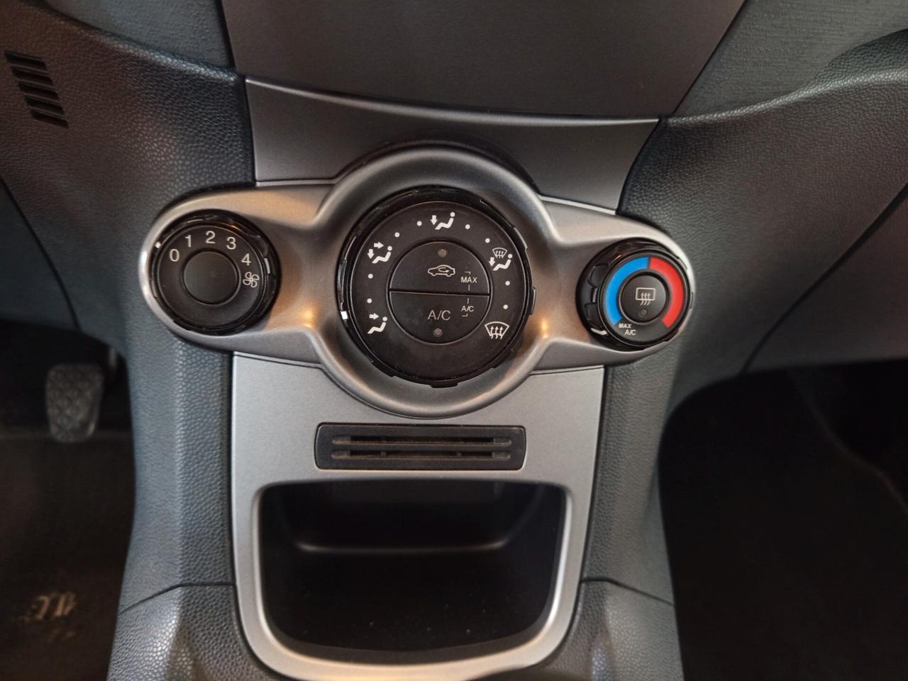 Ford Fiesta 1.2 82CV 3 porte Titanium 167 Mila chilometri