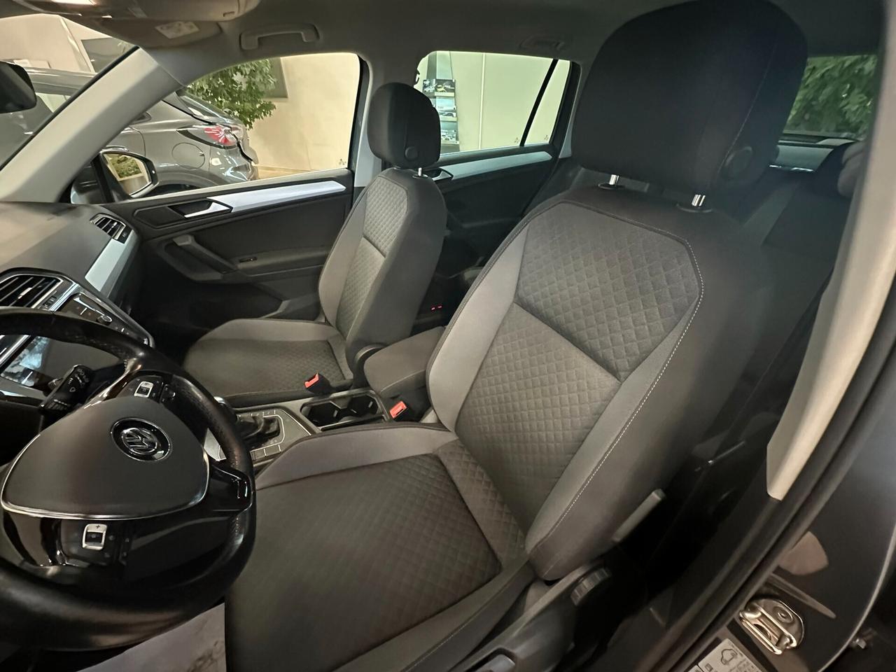 Volkswagen Tiguan 2.0 TDI SCR DSG Business BlueMotion Technology