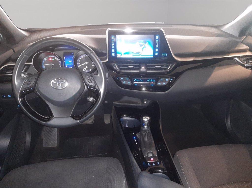 TOYOTA C-hr 1.8h trend 2wd e-cvt del 2017