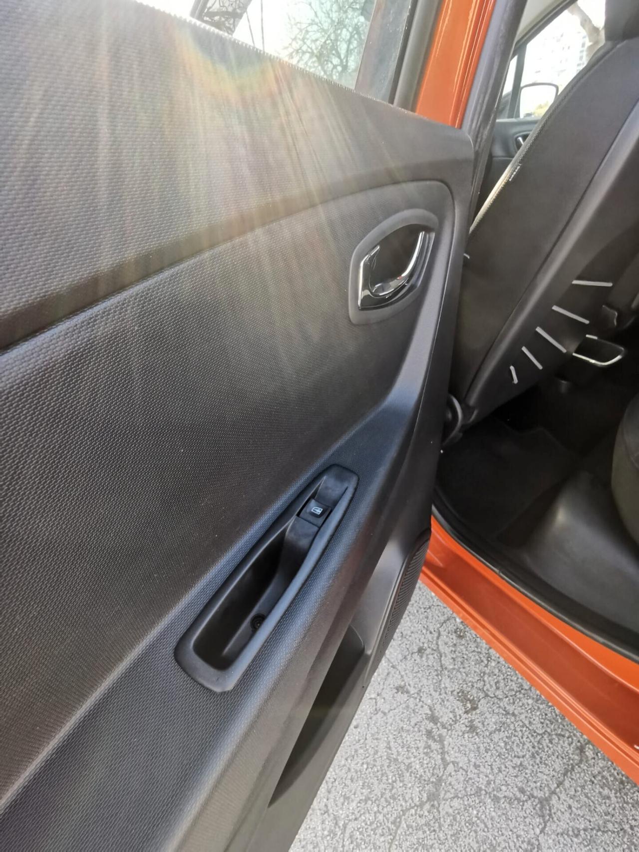 Renault Captur 1.5 dCi 8V 90 CV Wave NAV. 2013