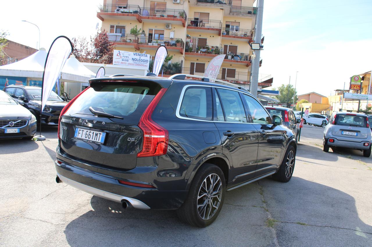 Volvo XC 90 XC90 D5 AWD Geartronic 7 posti Momentum