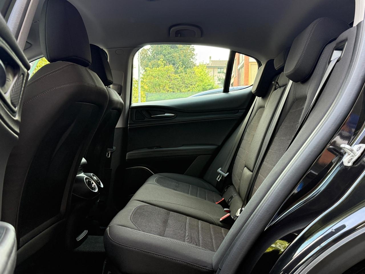 Alfa Romeo Stelvio 2.2 Turbodiesel 160 CV AT8 RWD Business