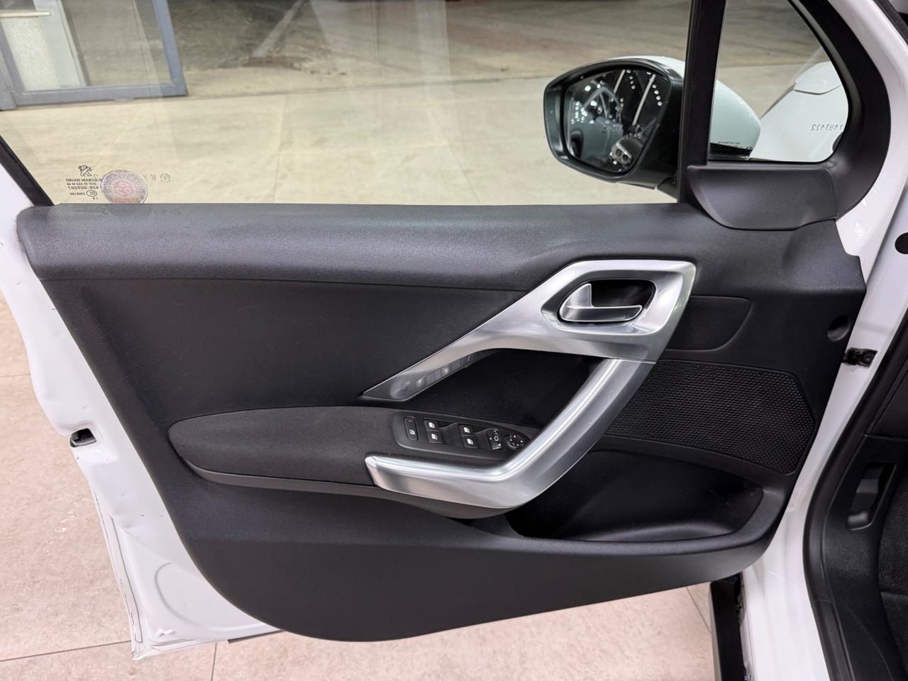 Peugeot 2008 BlueHDi 100 S&S Allure 2020