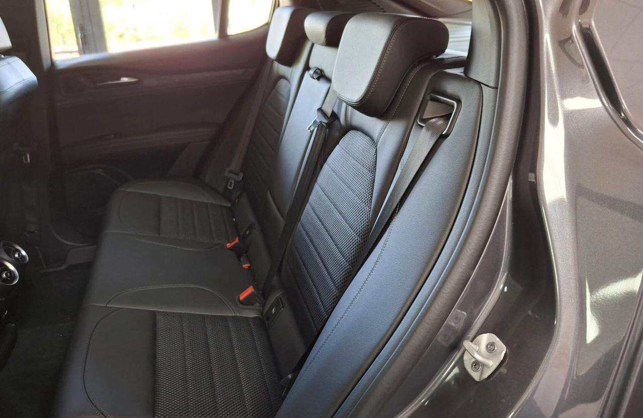 Alfa Romeo Stelvio 160cv restyling allestimento veloce