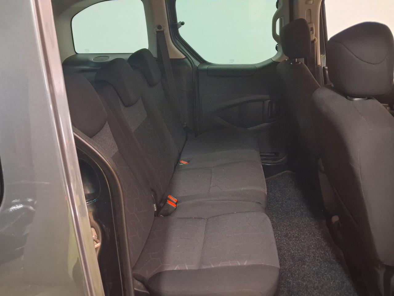 Peugeot Partner Tepee 1.6 BlueHDi Outdoor 2017