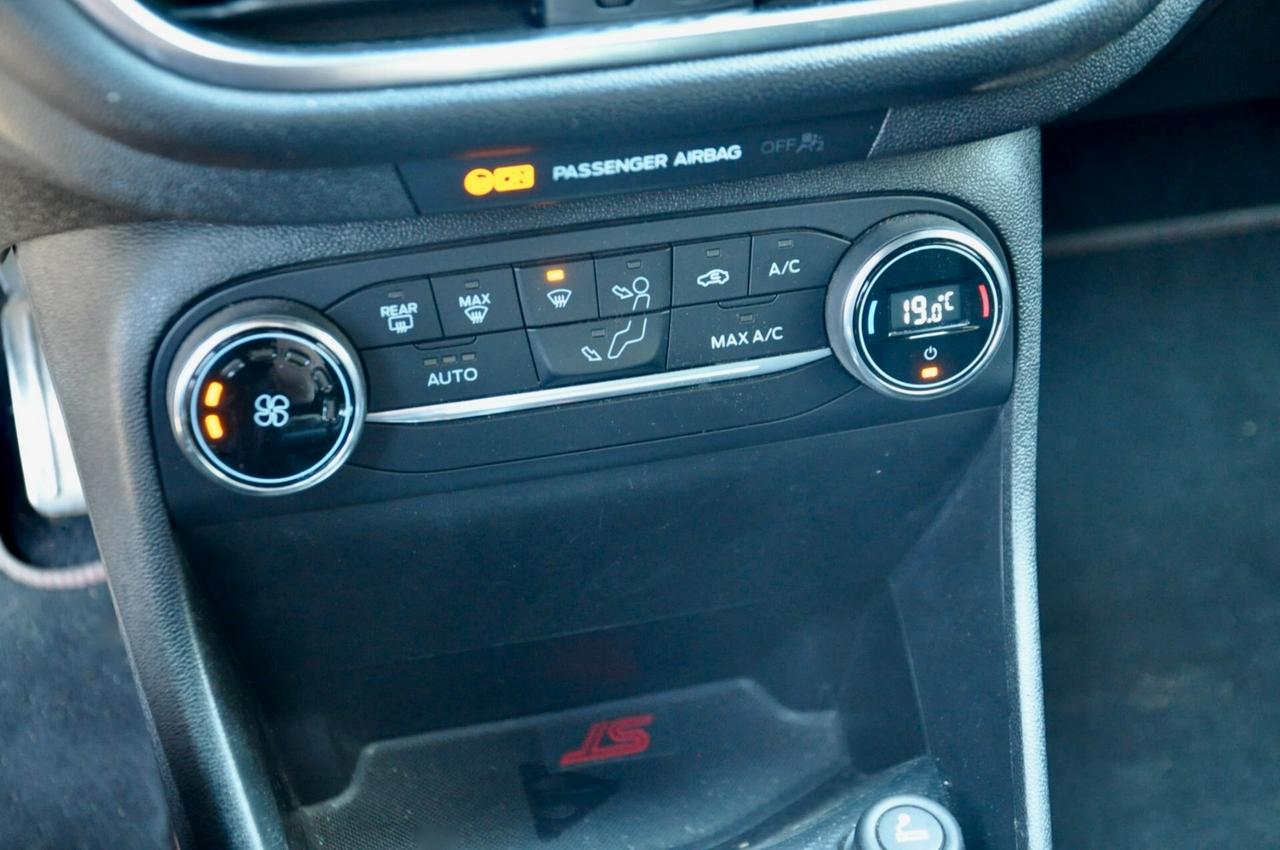 FORD FIESTA 5p 1.0 ECOBOOST ST-LINE 100cv, UNICOPROPRIETARIO, SERVICE FORD, EURO 6D, APPLE ANDROID, 17", PERMUTE