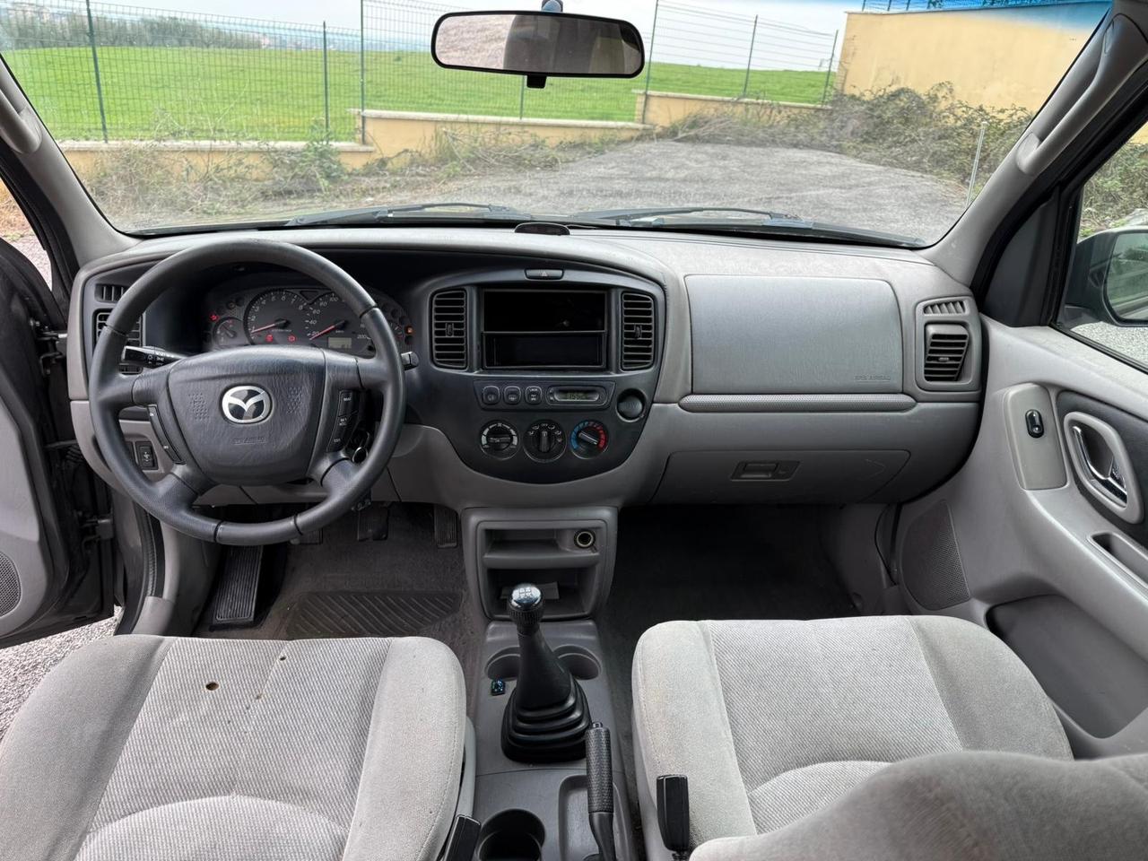 Mazda Tribute 2.0i 16V cat