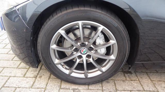 ALFA ROMEO Giulia 2.2 Turbodiesel 136 CV AT8 Business