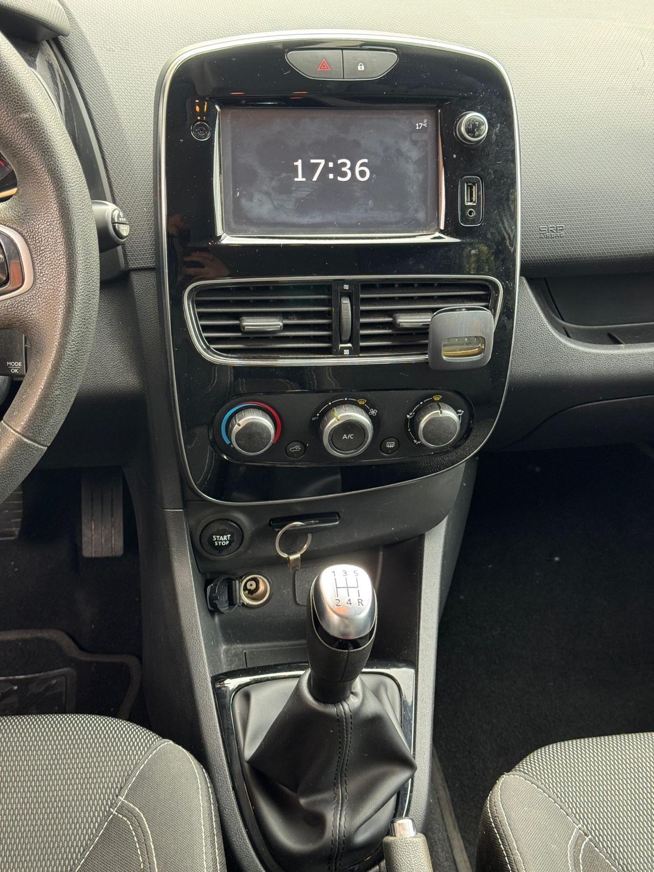 Renault Clio 1.2 benzina 75cv - Garanzia 24 Mesi