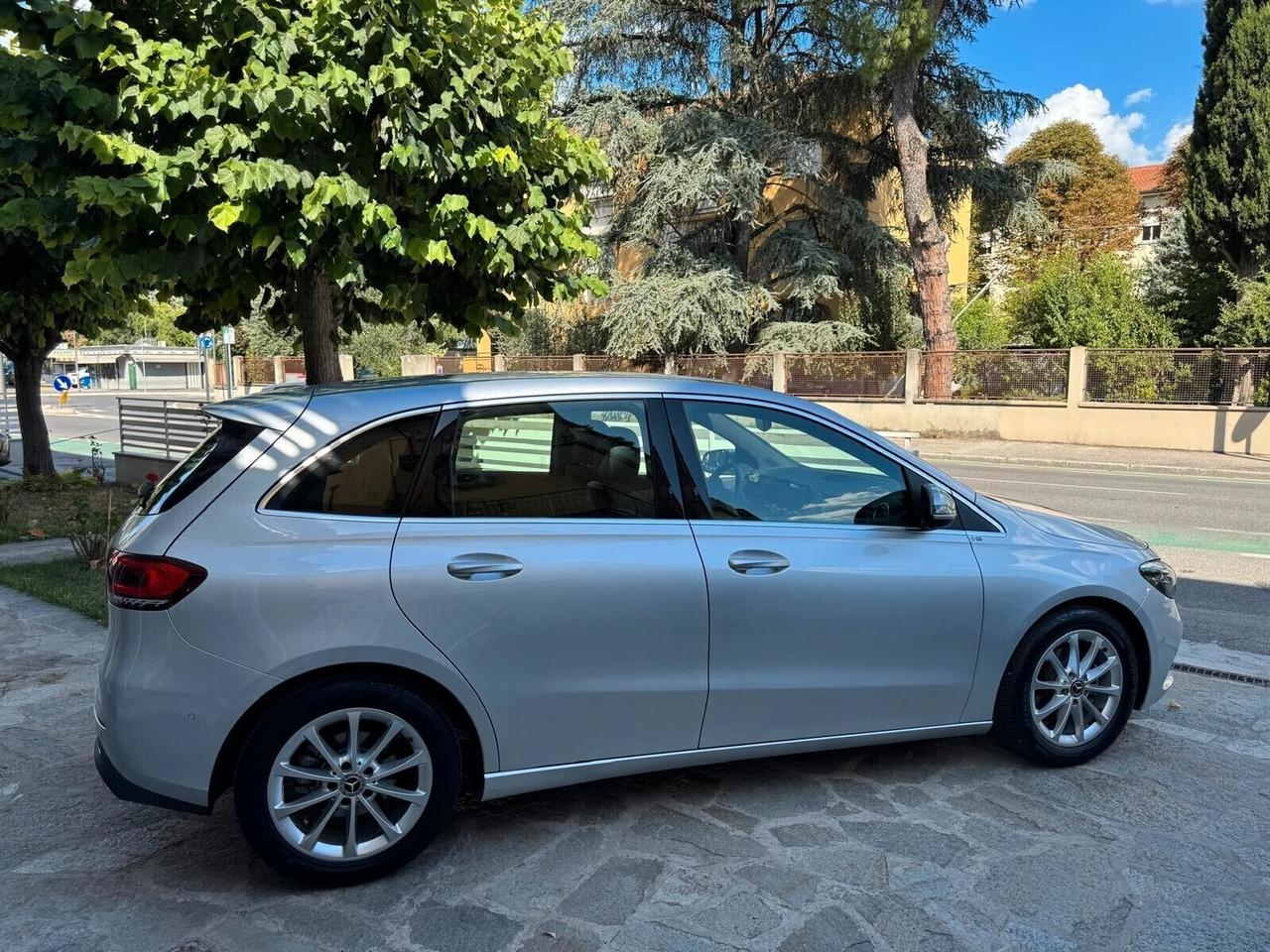 MB B 180 D AUTOMATIC SPORT NEOPATENTATI