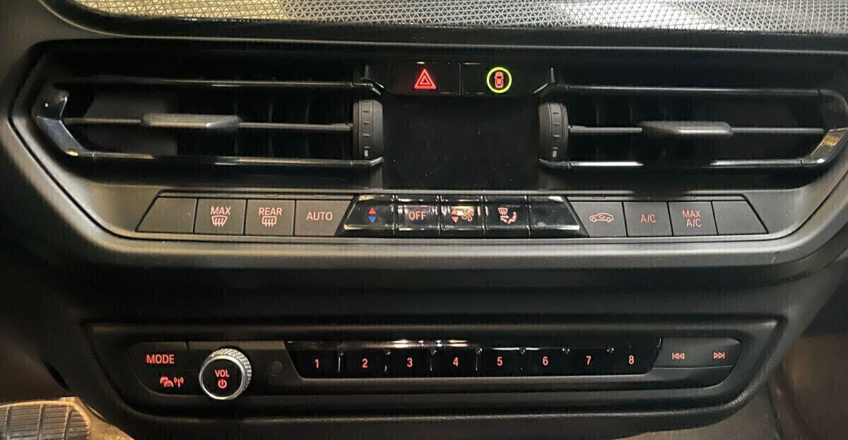 BMW 118i 140Cv. SPORT AUTOMATICA