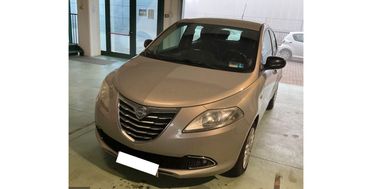 LANCIA YPSILON 1.3 MJT 95 CV GOLD 2011