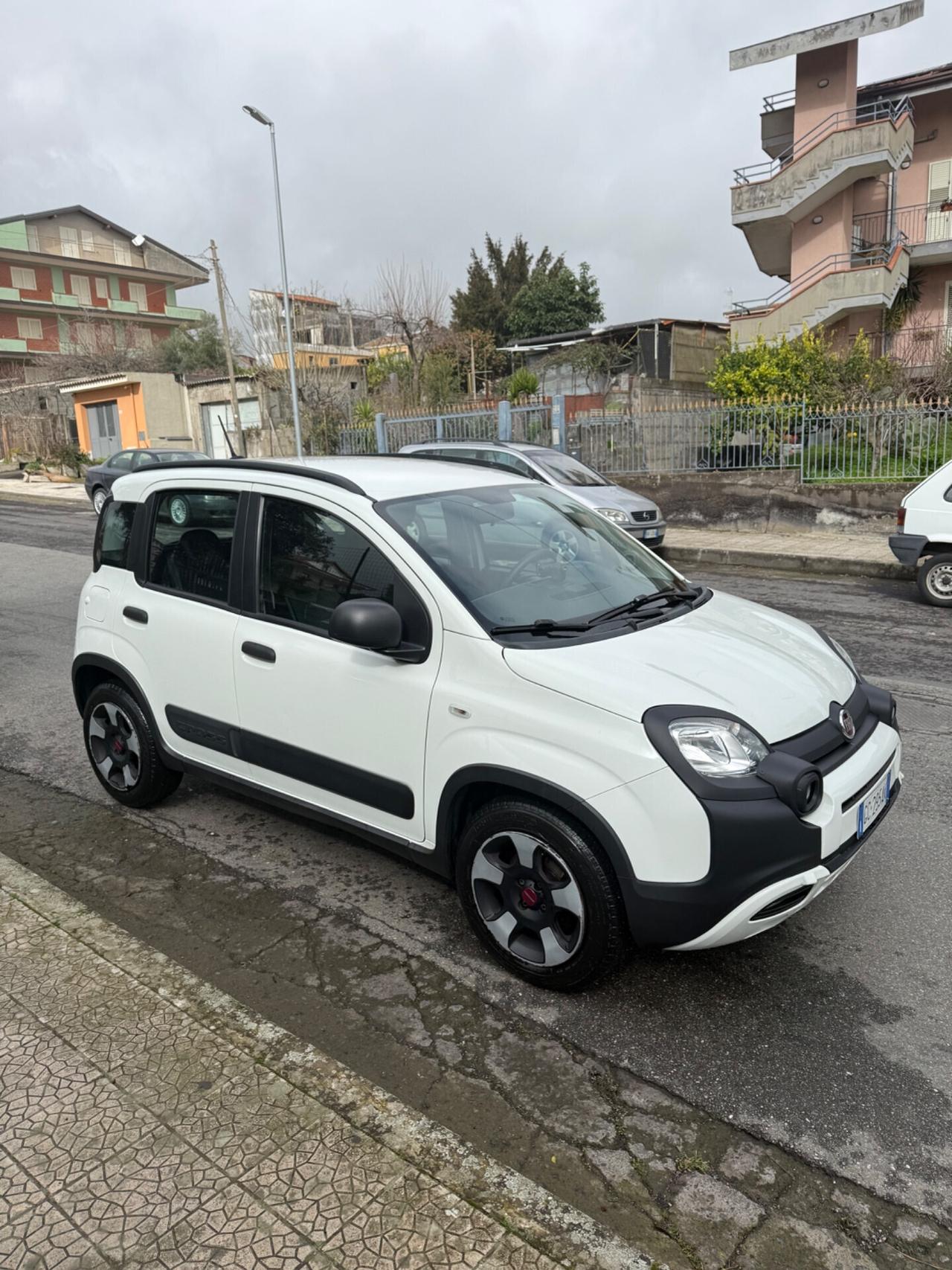Fiat Panda 1.0 FireFly S&S Hybrid City Cross