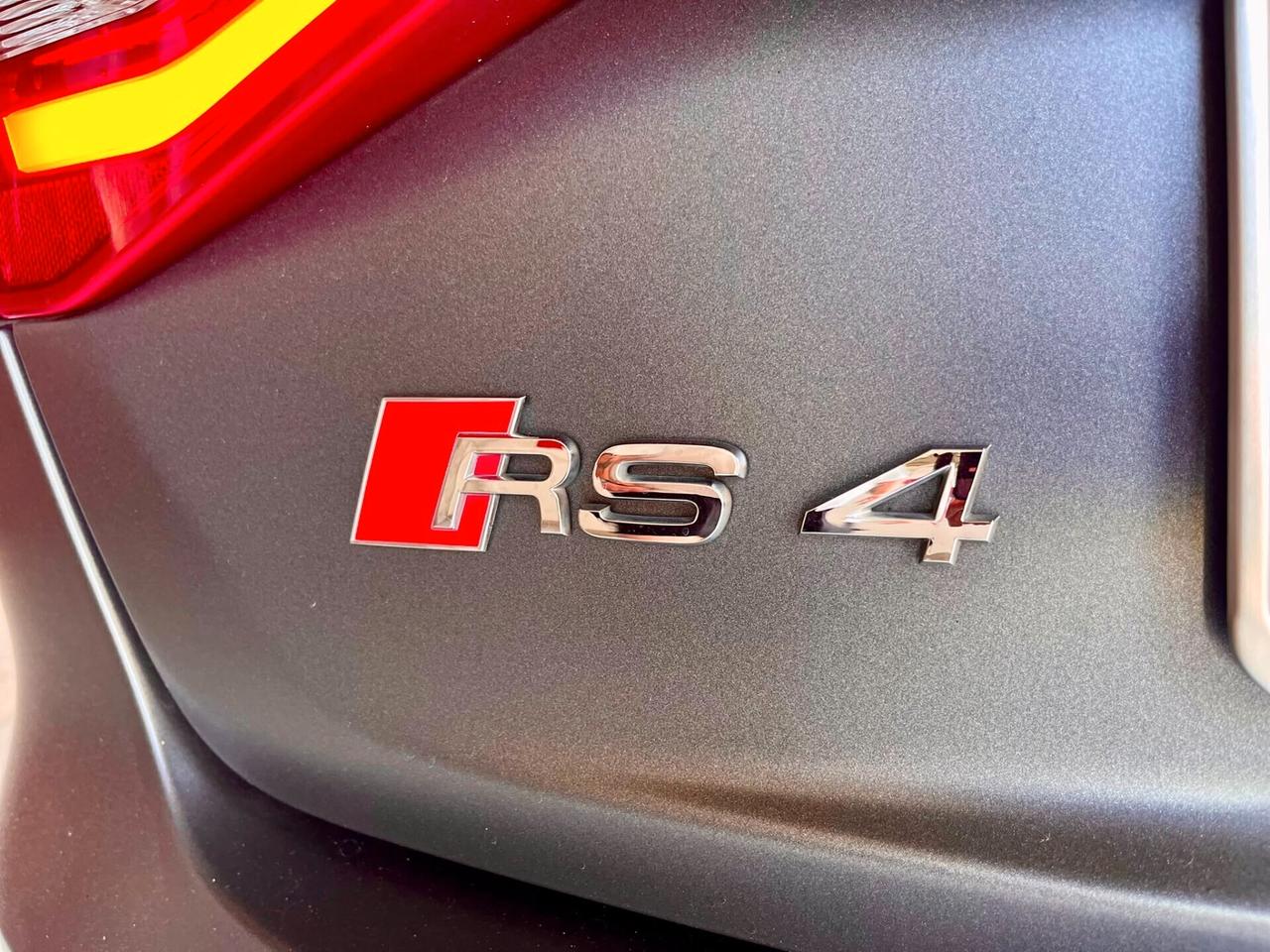 Audi RS4 avant 4.2 V8 Fsi quattro s tronic