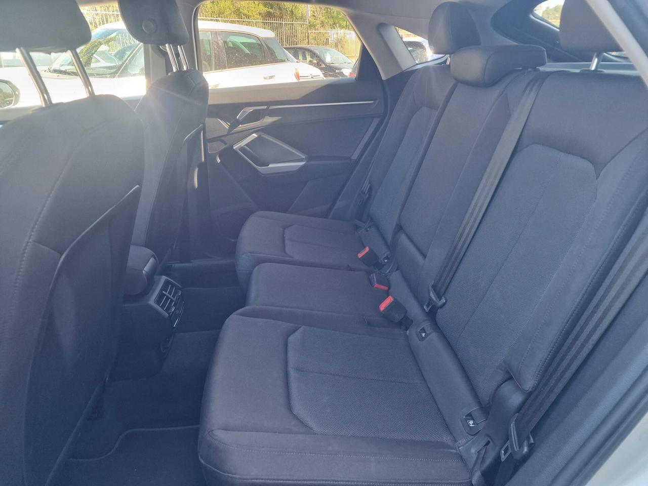Audi Q3 SPB 35 TDI S tronic Business Plus