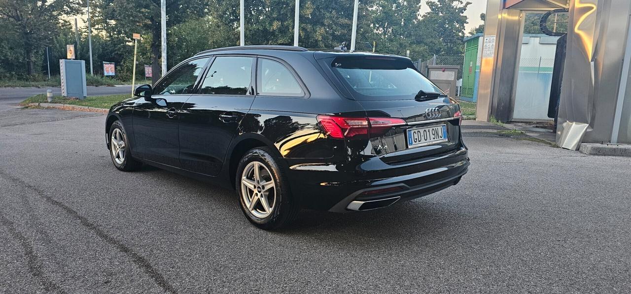 Audi A4 35 TDI/163 CV S tronic Iva Esposta