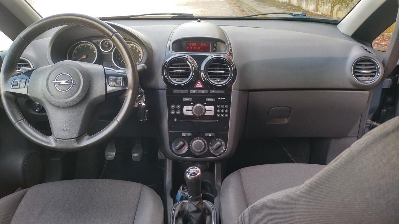 Opel Corsa 1.2 85CV 3 porte GPL-TECH Edition