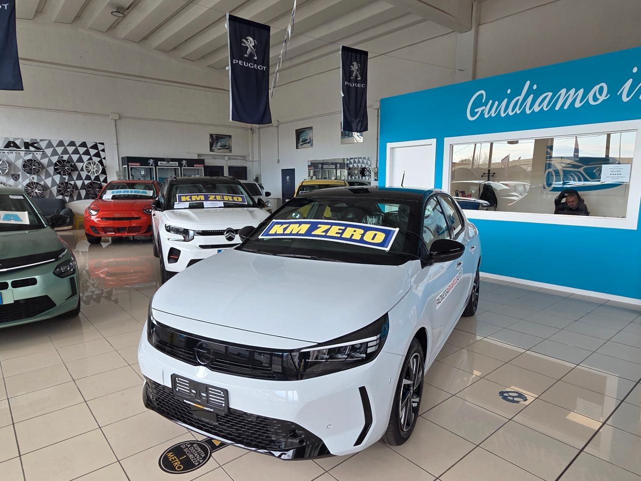 Opel Corsa GS 100 CV TETTO NERO KM/0 NESSUN OBBLIGO FINANZIARIO