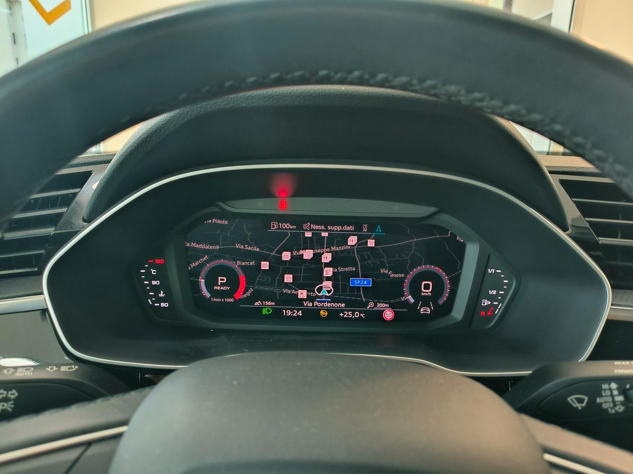 Audi Q3 35 TDI S tronic Business