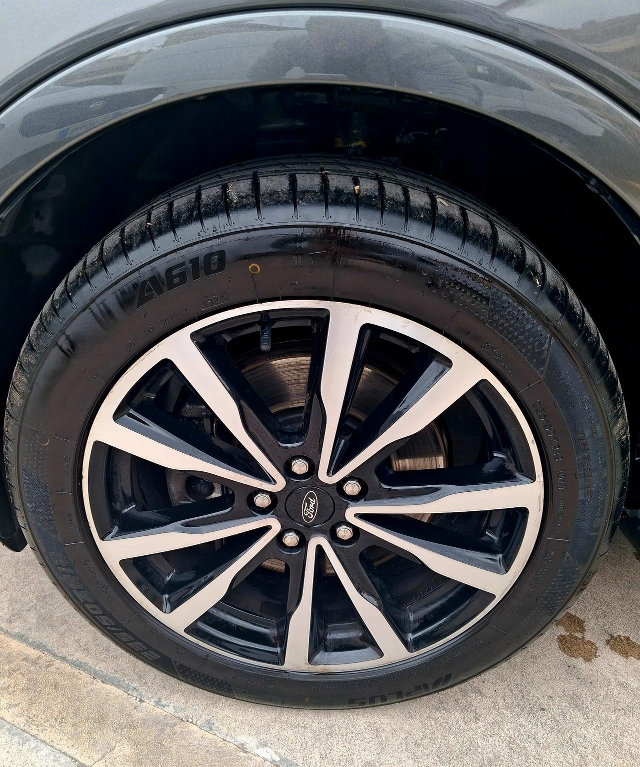Ford Kuga 2.0 TDCI 120 ST-Line
