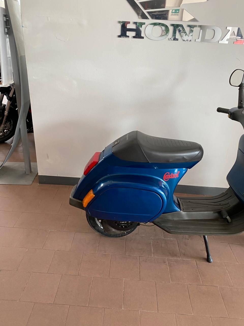 Piaggio Vespa 50 PK