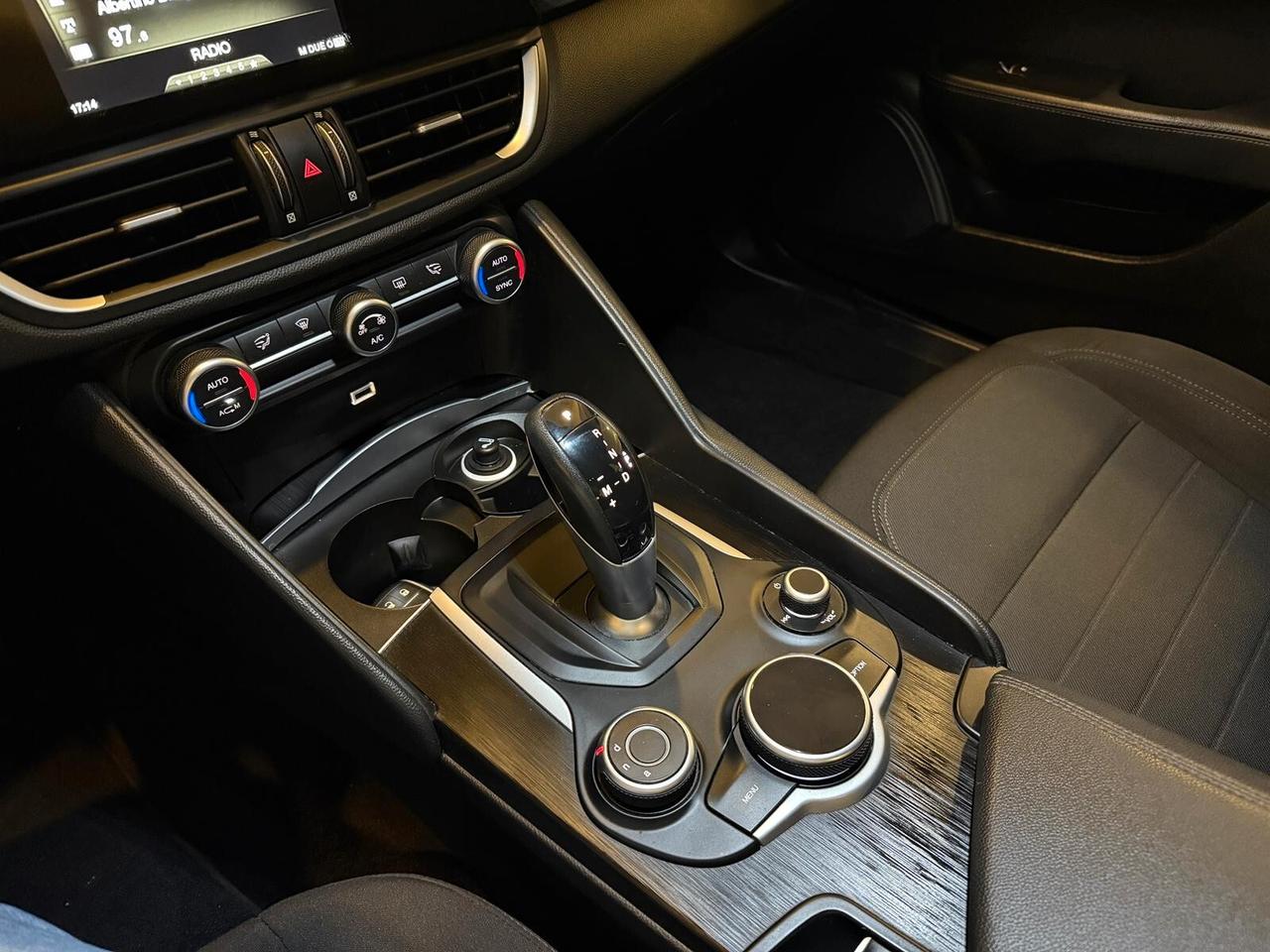 Alfa Romeo Giulia 2.2 Turbodiesel 136 CV Business