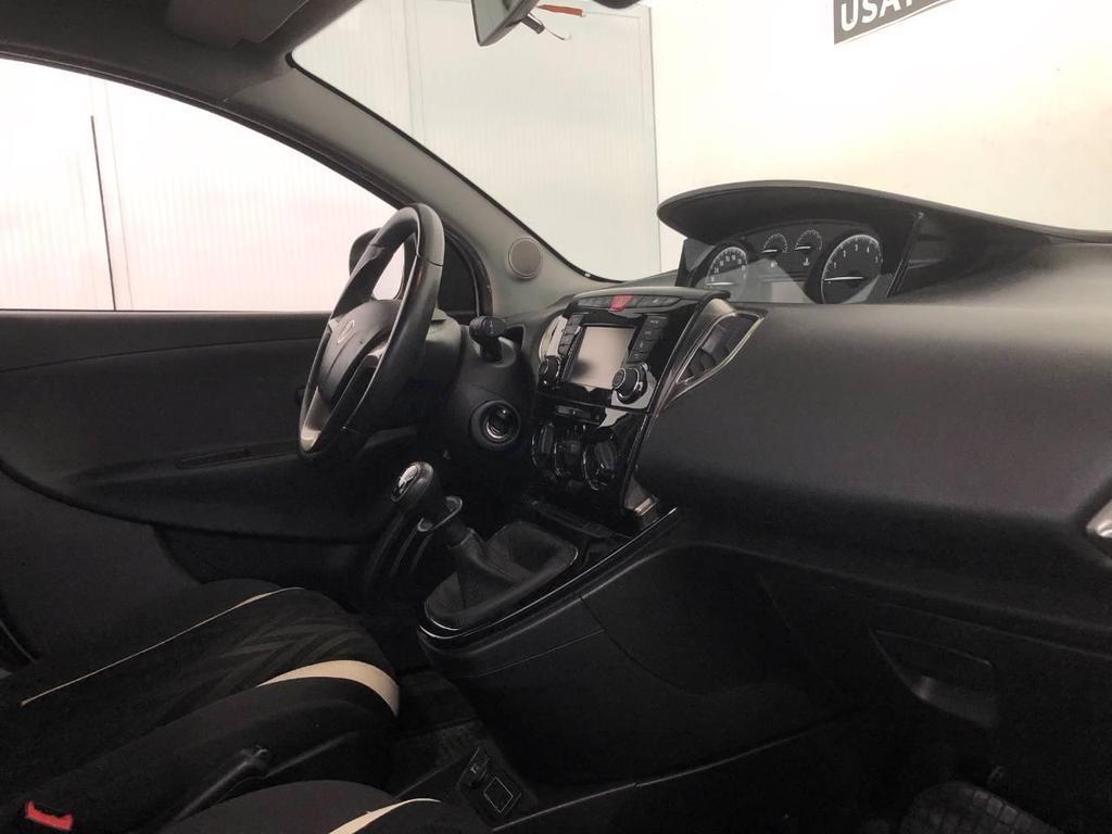 Lancia Ypsilon 5 Porte 1.2 Gold