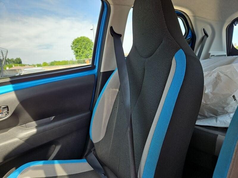 Toyota Aygo 1.0 VVT-i 69 CV 5 porte x-cite
