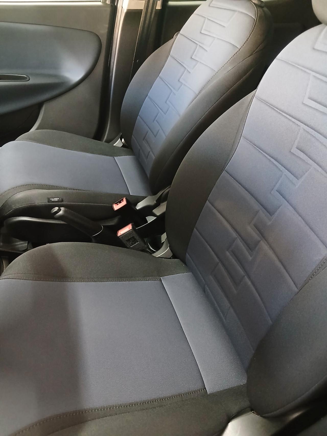 Lancia Ypsilon 1.0 FireFly 5 porte S&S Hybrid Platino