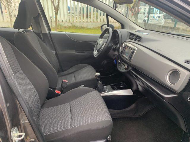 TOYOTA Yaris 1.0 5 porte Lounge