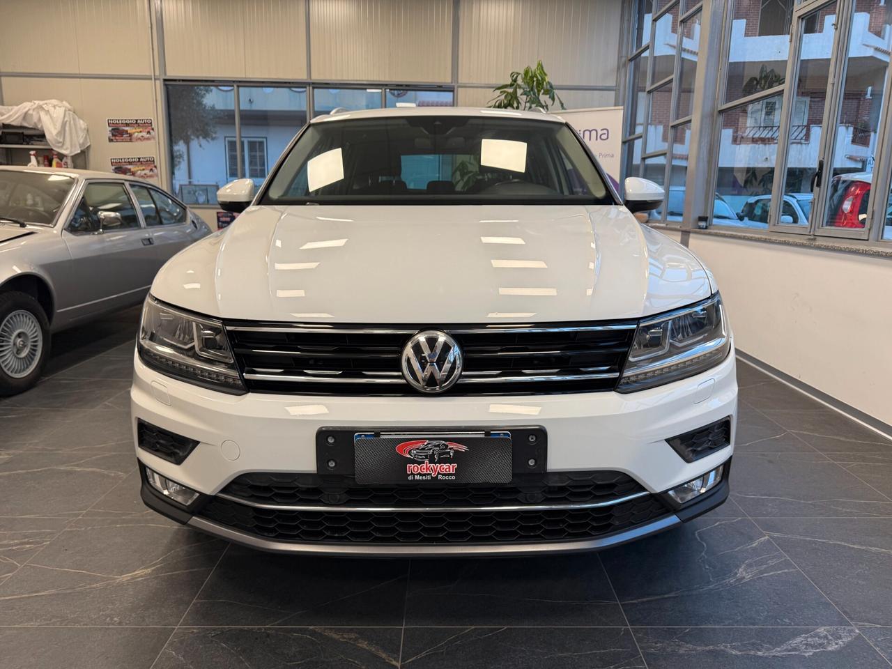 Volkswagen Tiguan 2.0 TDI SCR 4MOTION Business BlueMotion Technology
