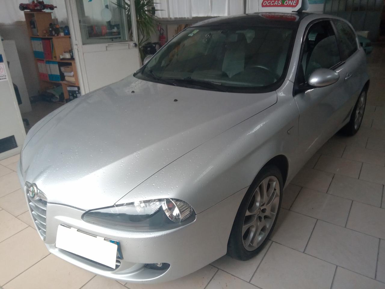 Alfa Romeo 147 1.6 16V TS (105) 3 porte Progression