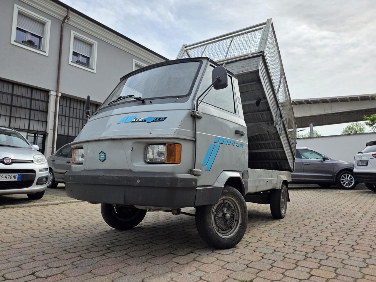 Piaggio Poker Ape 422 cilindra 14.5kw. - 19.7cv. Ribaltabile