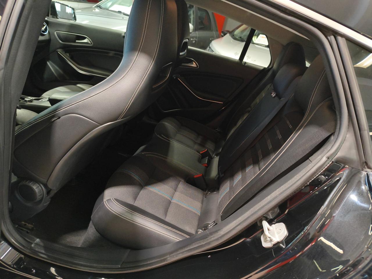 Mercedes-benz CLA 200 d 4Matic Automatic Premium