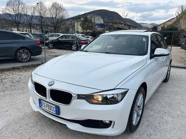 BMW 316 316d Touring Navi panoram. Uniprop euro5b