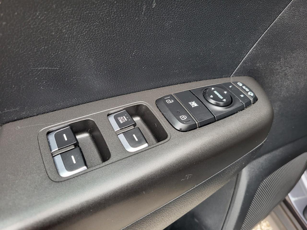 Kia-Sportage 1.7 CRDI 141 CV-OFFERTA