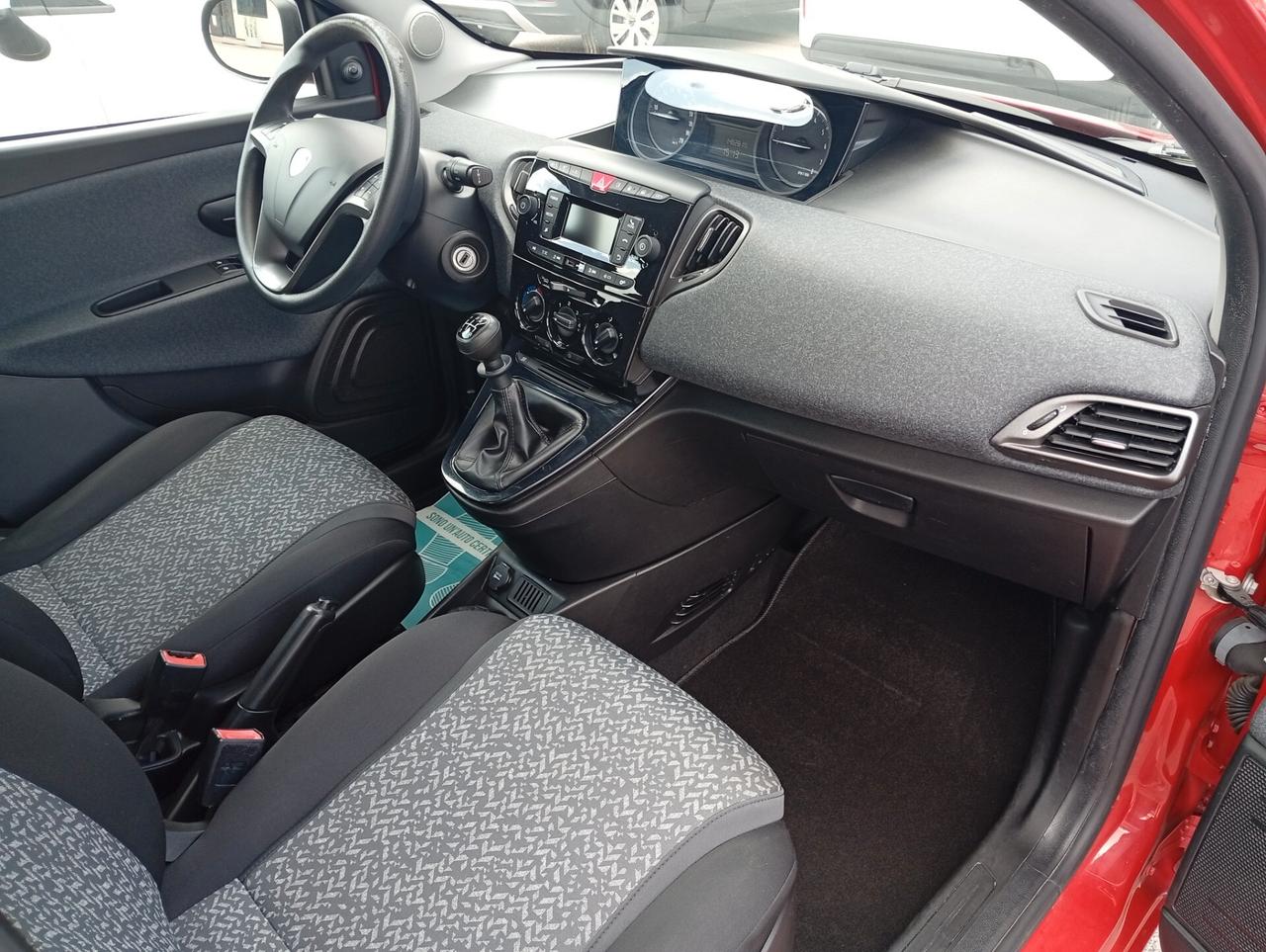 Lancia Ypsilon 1.2 69 CV 5 porte GPL Ecochic Gold