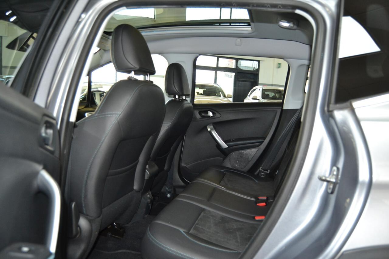 Peugeot 2008 BlueHDi 120 CV Crossway Tetto/Navi