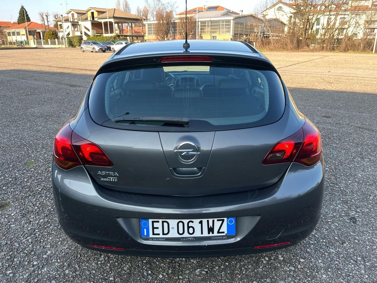 Opel Astra 1.4 Benzina Euro 5 no limiti circolazione