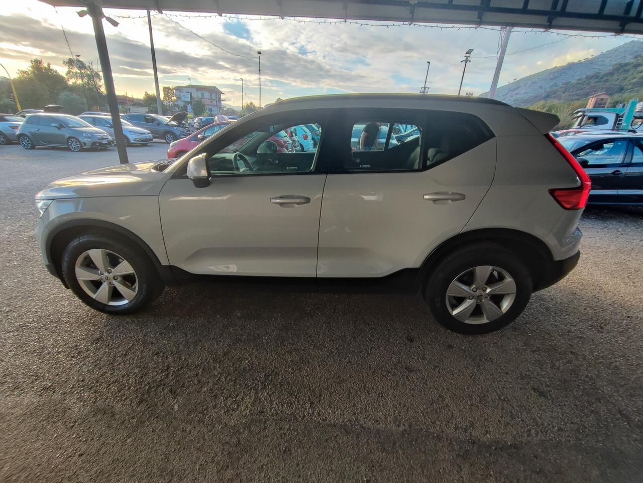 Volvo XC40 T3 Geartronic R-design