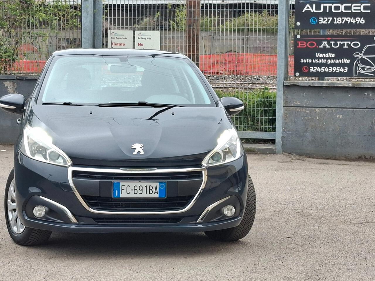 Peugeot 208 PureTech 82 5 porte Allure